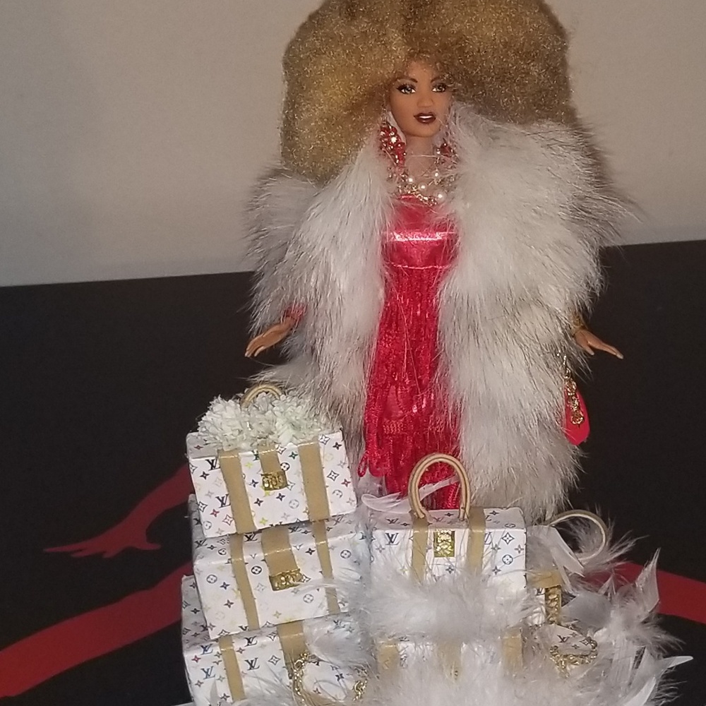 Custom made figurine